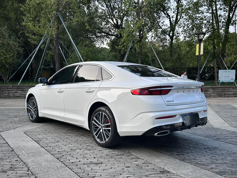 Geely Preface 2021 2.0T Премиальная комплектация экстерьер фото 6