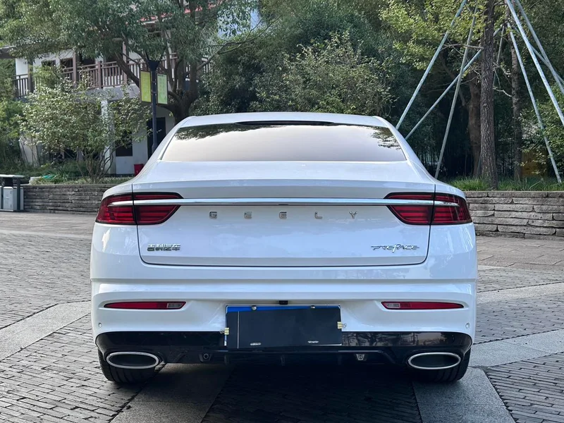 Geely Preface 2021 2.0T Премиальная комплектация экстерьер фото 7