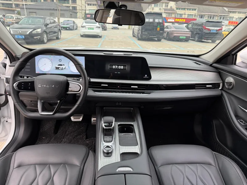 Chery Arrizo 8 2024 High-energy version 2.0T DCT gallop interior photo 9 Chery Arrizo 8 2024 High-energy version 2.0T DCT gallop interior photo 9