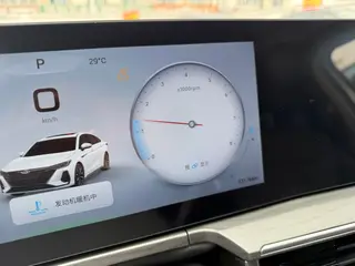 Chery Arrizo 8 2024 High-energy version 2.0T DCT gallop interior photo 10 Chery Arrizo 8 2024 High-energy version 2.0T DCT gallop interior photo 10