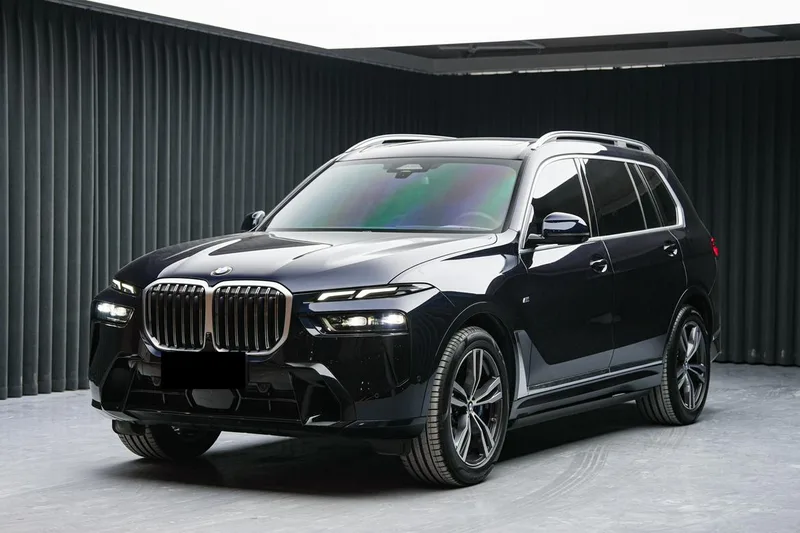 BMW X7 2024 xDrive40i Premium Class M Sports suit 6 seat exterior photo 1 BMW X7 2024 xDrive40i Premium Class M Sports suit 6 seat exterior photo 1