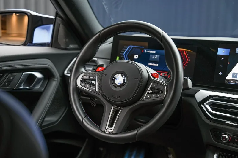 BMW M2 2024 M2 Coupe interior photo 11 BMW M2 2024 M2 Coupe interior photo 11