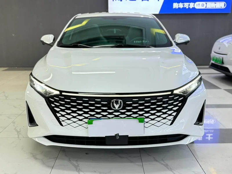 Changan Raeton Plus 2023 1.5T DCT Premium Trim exterior photo 2 Changan Raeton Plus 2023 1.5T DCT Premium Trim exterior photo 2