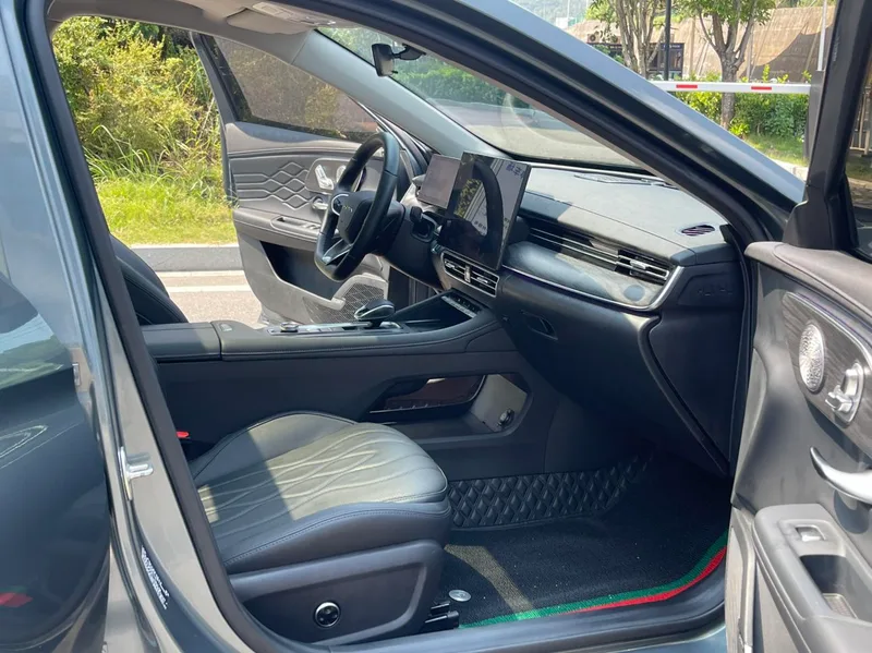 Chery Arrizo 8 PRO 2025 1.6T DCT Luxury type+ interior photo 6 Chery Arrizo 8 PRO 2025 1.6T DCT Luxury type+ interior photo 6