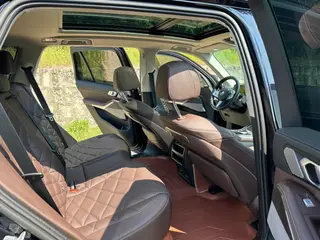 BMW X5 2023 xDrive30Li Type de luxe M Set de nuit de sport intérieur photo 12 BMW X5 2023 xDrive30Li Type de luxe M Set de nuit de sport intérieur photo 12