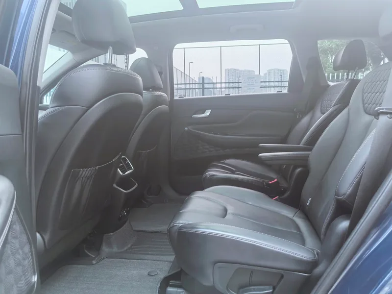 Hyundai Santa Fe 2019 380 TGDi TOP Buque insignia de tracción automática en las cuatro ruedas (HTRAC) País V exterior foto 9 Hyundai Santa Fe 2019 380 TGDi TOP Buque insignia de tracción automática en las cuatro ruedas (HTRAC) País V exterior foto 9