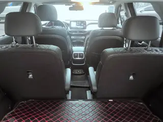Hyundai Santa Fe 2019 380 TGDi TOP Buque insignia de tracción automática en las cuatro ruedas (HTRAC) País V exterior foto 10 Hyundai Santa Fe 2019 380 TGDi TOP Buque insignia de tracción automática en las cuatro ruedas (HTRAC) País V exterior foto 10