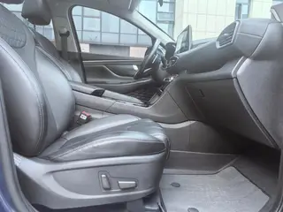 Hyundai Santa Fe 2019 380 TGDi TOP Buque insignia de tracción automática en las cuatro ruedas (HTRAC) País V interior foto 11 Hyundai Santa Fe 2019 380 TGDi TOP Buque insignia de tracción automática en las cuatro ruedas (HTRAC) País V interior foto 11