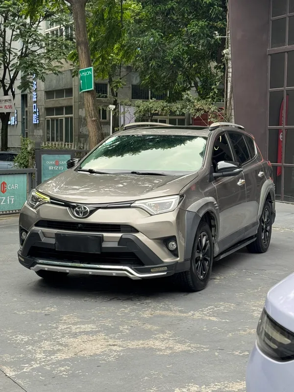 Toyota RAV4 2019 2.0L CVT Two-drive fashion X Limited edition Country VI exterior photo 1 Toyota RAV4 2019 2.0L CVT Two-drive fashion X Limited edition Country VI exterior photo 1