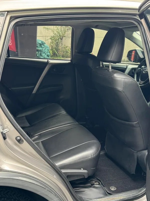 Toyota RAV4 2019 2.0L CVT Two-drive fashion X Limited edition Country VI interior photo 7 Toyota RAV4 2019 2.0L CVT Two-drive fashion X Limited edition Country VI interior photo 7