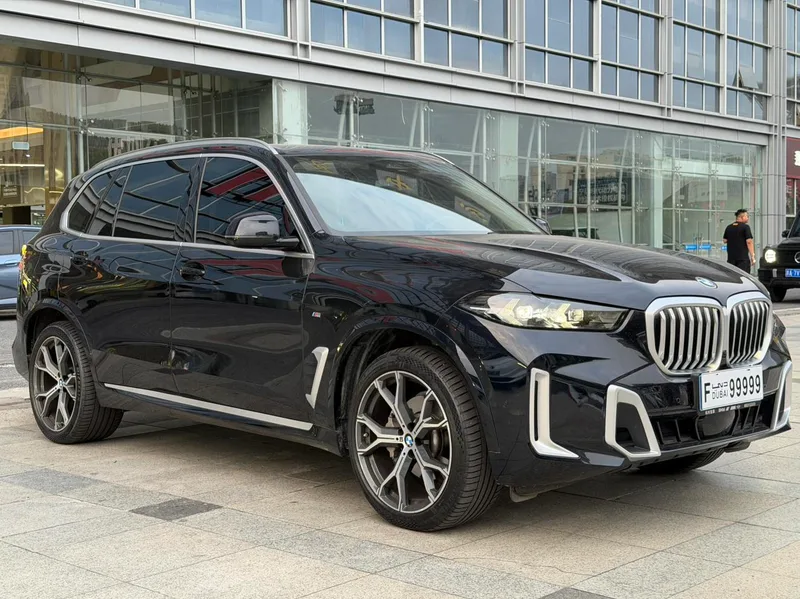 BMW X5 2023 xDrive30Li Tipo de lujo M Conjunto deportivo exterior foto 4 BMW X5 2023 xDrive30Li Tipo de lujo M Conjunto deportivo exterior foto 4