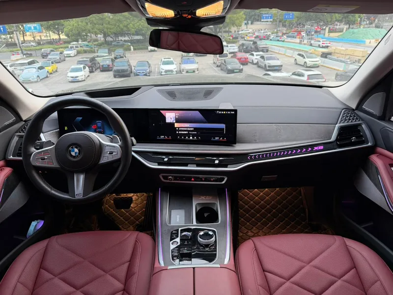 BMW X5 2023 xDrive30Li Tipo de lujo M Conjunto deportivo interior foto 10 BMW X5 2023 xDrive30Li Tipo de lujo M Conjunto deportivo interior foto 10