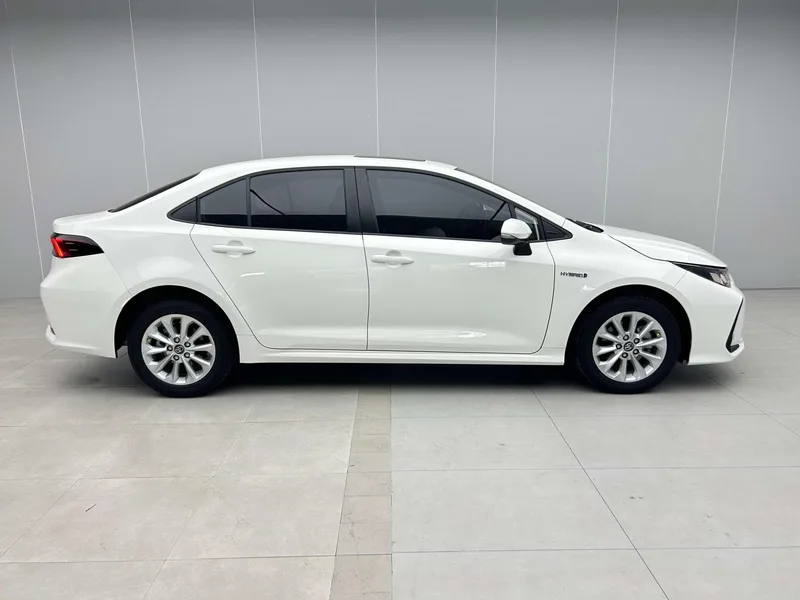 Toyota Corolla 2021 Dual Power 1.8L E-CVT Elite Edition exterior photo 3 Toyota Corolla 2021 Dual Power 1.8L E-CVT Elite Edition exterior photo 3