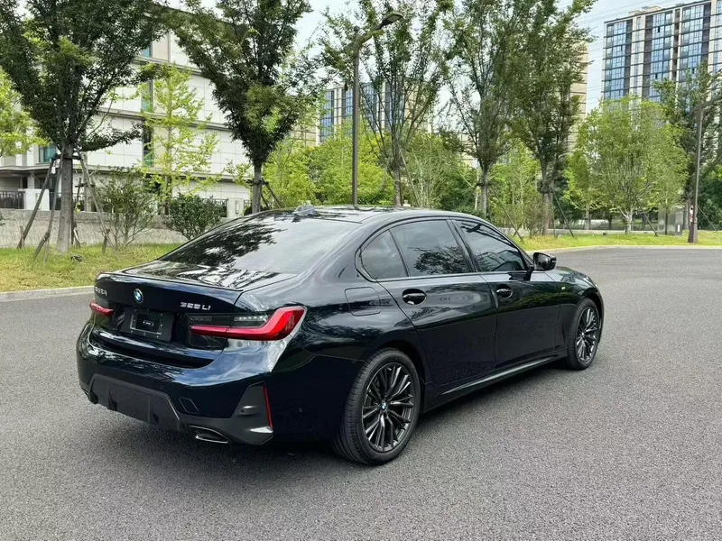 BMW 3 Series 2024 2.0T Automatic Rear-wheel drive 5 seat Original customized version interior photo 8 BMW 3 Series 2024 2.0T Automatic Rear-wheel drive 5 seat Original customized version interior photo 8