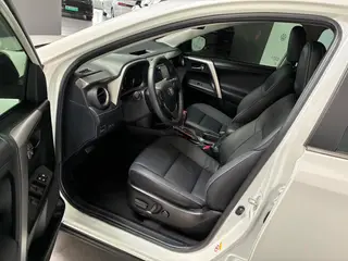 Toyota RAV4 2016 2.0L CVT Versión Zhishang con tracción en dos ruedas exterior foto 5 Toyota RAV4 2016 2.0L CVT Versión Zhishang con tracción en dos ruedas exterior foto 5