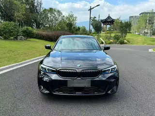 BMW 3 Series 2025 330Li Premium Class M Sports Night Suit exterior photo 3 BMW 3 Series 2025 330Li Premium Class M Sports Night Suit exterior photo 3