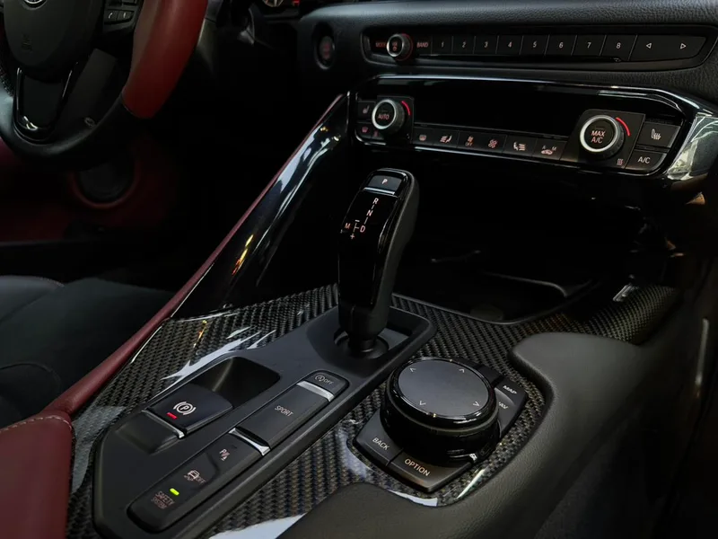 Toyota Supra 2022 Reforma GR SUPRA 3.0T Tipo estándar interior foto 8 Toyota Supra 2022 Reforma GR SUPRA 3.0T Tipo estándar interior foto 8
