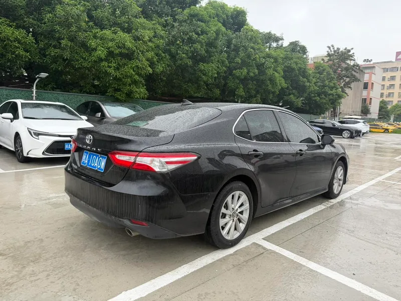 Toyota Camry 2023 2.0GVP Versión líder exterior foto 5 Toyota Camry 2023 2.0GVP Versión líder exterior foto 5