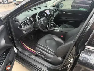 Toyota Camry 2023 2.0GVP Versión líder interior foto 8 Toyota Camry 2023 2.0GVP Versión líder interior foto 8