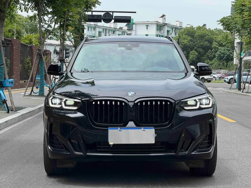 BMW X3 2023 xDrive30i Leader M Ensemble de nuit Yao extérieur photo 3 BMW X3 2023 xDrive30i Leader M Ensemble de nuit Yao extérieur photo 3