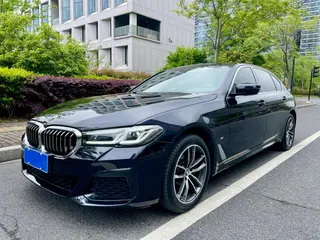 BMW 5 Series 2022 Second change 525Li M Sports suit