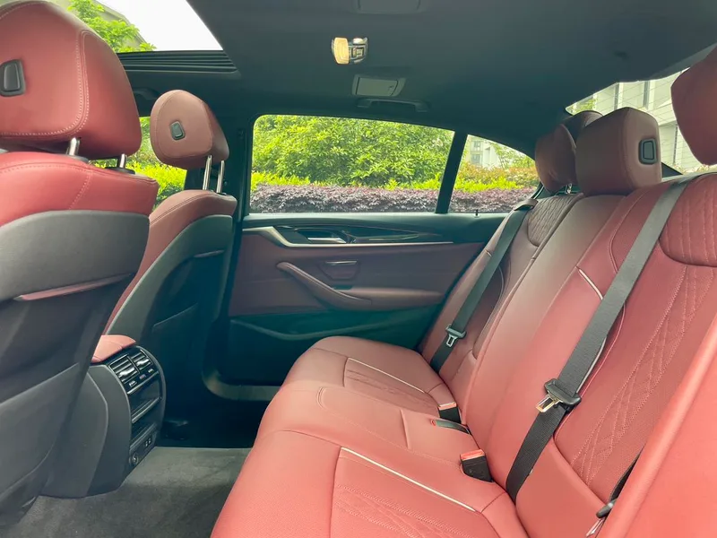 BMW 5 Series 2022 Second change 525Li M Sports suit interior photo 13 BMW 5 Series 2022 Second change 525Li M Sports suit interior photo 13