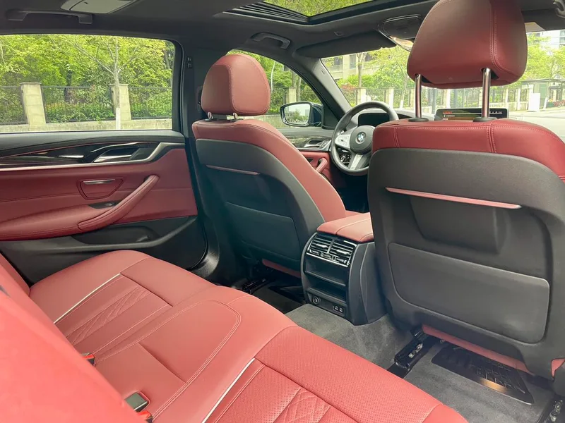 BMW 5 Series 2022 Second change 525Li M Sports suit interior photo 15 BMW 5 Series 2022 Second change 525Li M Sports suit interior photo 15
