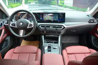 BMW 4 Series 2023 425i Gran Coupe M Ensemble de sport intérieur photo 14 BMW 4 Series 2023 425i Gran Coupe M Ensemble de sport intérieur photo 14