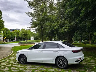Geely Emgrand 2022 4th Gen 1.5L CVT Flagship exterior photo 7 Geely Emgrand 2022 4th Gen 1.5L CVT Flagship exterior photo 7