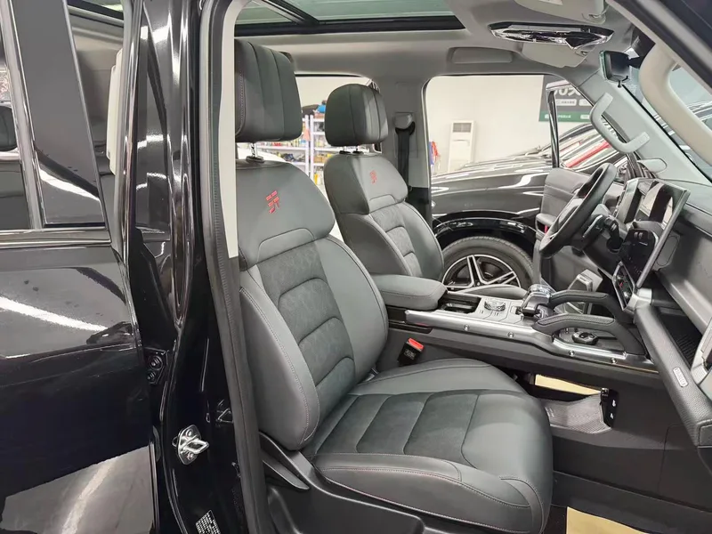 Jetour T2 2023 2.0TD Four-wheel drive Conquer interior photo 16 Jetour T2 2023 2.0TD Four-wheel drive Conquer interior photo 16