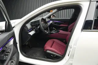 BMW 5 Series 2024 525i M Sports suit interior photo 16 BMW 5 Series 2024 525i M Sports suit interior photo 16