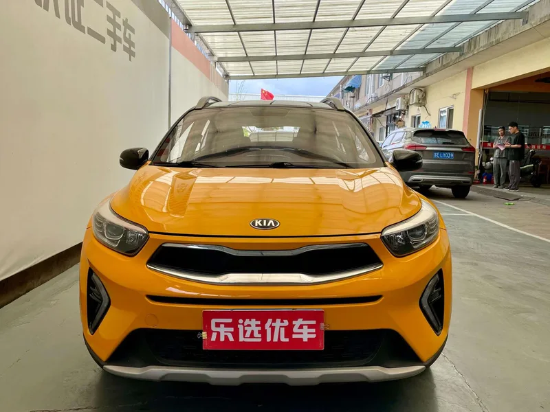 Kia Stonic 2019 1.4L Auto Fun Edition Country VI exterior photo 2 Kia Stonic 2019 1.4L Auto Fun Edition Country VI exterior photo 2