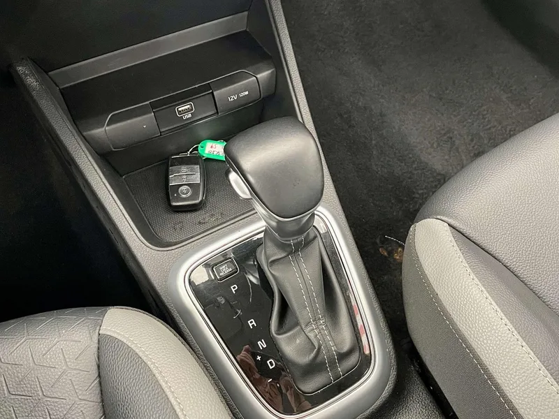 Kia Stonic 2019 1.4L Auto Fun Edition Country VI interior photo 11 Kia Stonic 2019 1.4L Auto Fun Edition Country VI interior photo 11
