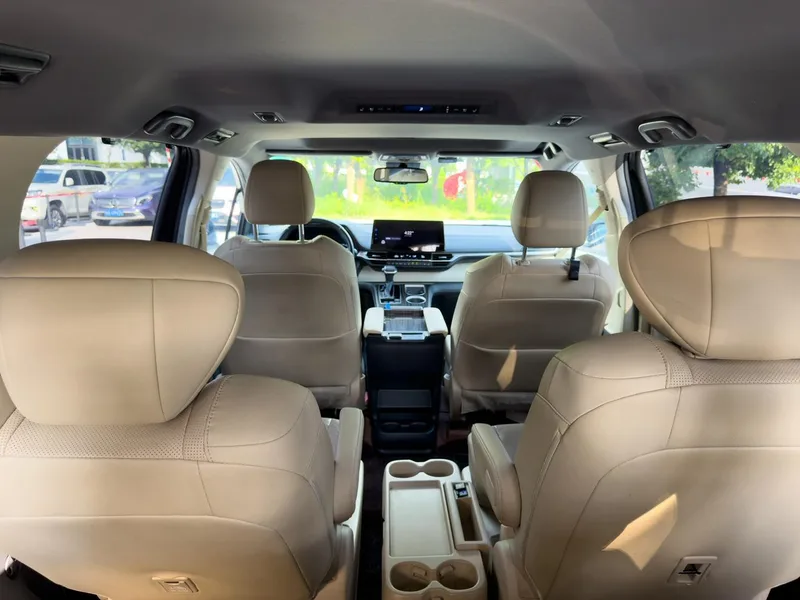 Toyota Sienna 2021 2.5L Hybrid Luxury Edition exterior photo 5 Toyota Sienna 2021 2.5L Hybrid Luxury Edition exterior photo 5