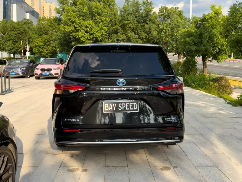 Toyota Sienna 2021 2.5L Hybrid Luxury Edition exterior photo 6 Toyota Sienna 2021 2.5L Hybrid Luxury Edition exterior photo 6