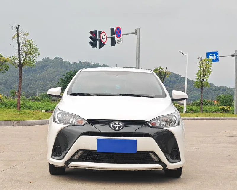 Toyota Yaris L 2020 1.5L CVT Leading Edition exterior photo 2 Toyota Yaris L 2020 1.5L CVT Leading Edition exterior photo 2