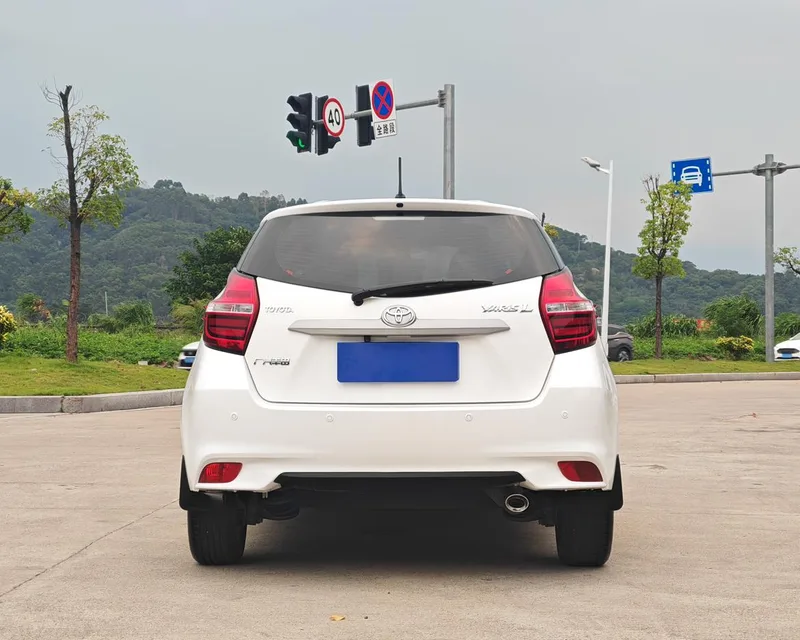 Toyota Yaris L 2020 1.5L CVT Leading Edition exterior photo 5 Toyota Yaris L 2020 1.5L CVT Leading Edition exterior photo 5
