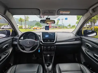 Toyota Yaris L 2020 1.5L CVT Leading Edition interior photo 10 Toyota Yaris L 2020 1.5L CVT Leading Edition interior photo 10