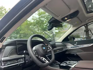 BMW 7 Series 2023 740Li Leading Type M Sports suit exterior photo 5 BMW 7 Series 2023 740Li Leading Type M Sports suit exterior photo 5