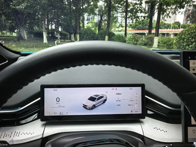 Geely Preface 2025 1.5T Восточный Яо Куньлунь-версия интерьер фото 15 Geely Preface 2025 1.5T Восточный Яо Куньлунь-версия интерьер фото 15