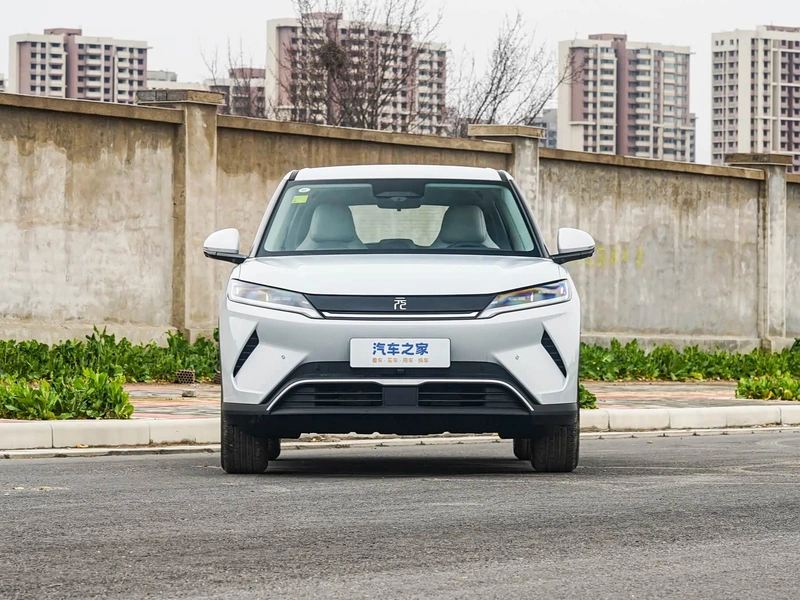 BYD Yuan UP 2025 Smart Driving Version 401KM Leading Type exterior photo 2 BYD Yuan UP 2025 Smart Driving Version 401KM Leading Type exterior photo 2