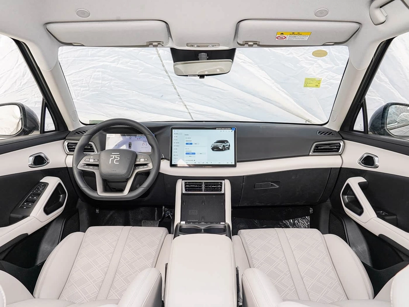 BYD Yuan UP 2025 Smart Driving Version 401KM Leading Type exterior photo 9 BYD Yuan UP 2025 Smart Driving Version 401KM Leading Type exterior photo 9