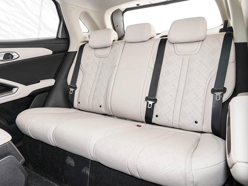 BYD Yuan UP 2025 Smart Driving Version 401KM Leading Type interior photo 19 BYD Yuan UP 2025 Smart Driving Version 401KM Leading Type interior photo 19