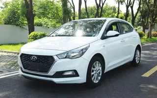 Hyundai Verna RV 2017 1.4L Versión fresca automática GLS País V