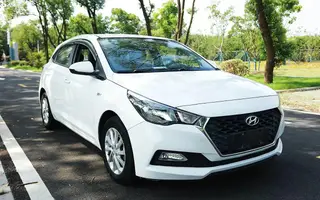 Hyundai Verna RV 2017 1.4L Versión fresca automática GLS País V exterior foto 3 Hyundai Verna RV 2017 1.4L Versión fresca automática GLS País V exterior foto 3