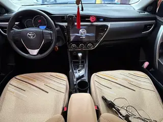 Toyota Corolla 2016 1.6L CVT GL-i Cool Edition interior photo 6 Toyota Corolla 2016 1.6L CVT GL-i Cool Edition interior photo 6
