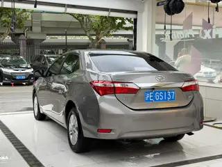 Toyota Corolla 2016 1.6L CVT GL-i Cool Edition interior photo 7 Toyota Corolla 2016 1.6L CVT GL-i Cool Edition interior photo 7
