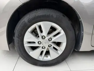 Toyota Corolla 2016 1.6L CVT GL-i Cool Edition interior photo 10 Toyota Corolla 2016 1.6L CVT GL-i Cool Edition interior photo 10