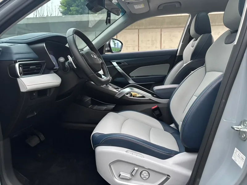 Geely Boyue 2022 Boyue X 1.8TD DCT Tipo de cuello inteligente exterior foto 5 Geely Boyue 2022 Boyue X 1.8TD DCT Tipo de cuello inteligente exterior foto 5