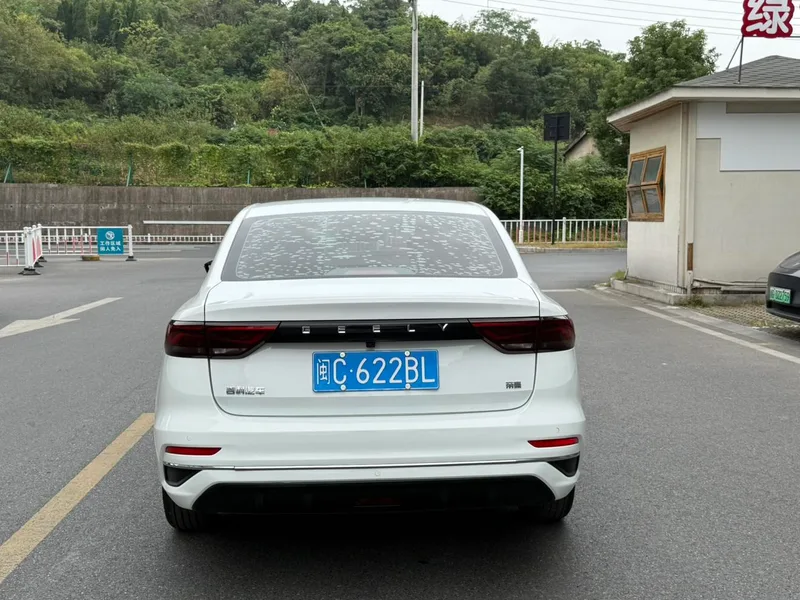 Geely Emgrand 2023 4th Gen Champion Edition 1.5L CVT Premium Trim exterior photo 6 Geely Emgrand 2023 4th Gen Champion Edition 1.5L CVT Premium Trim exterior photo 6